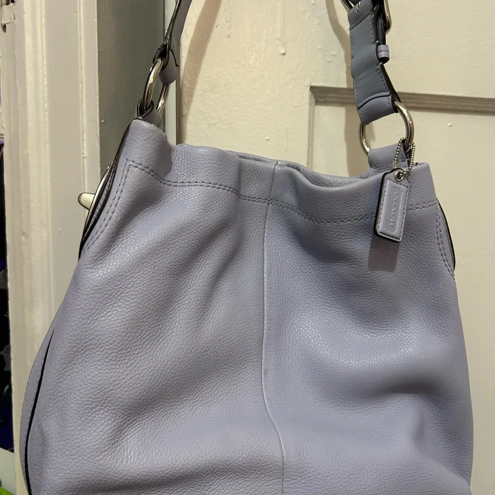 Coach Light Purple Leather Shoulder Bag - Picture 2 of 8
